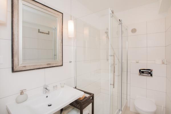 Barbara_b23d6ddddfad